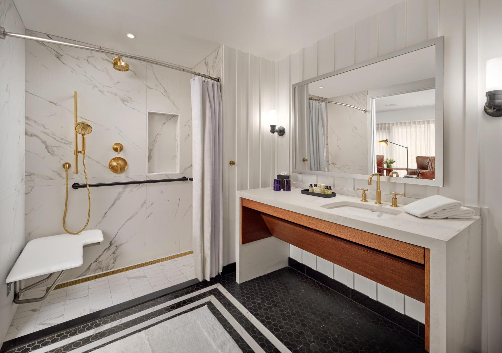 The Charles In Harvard Square Hotel 4*